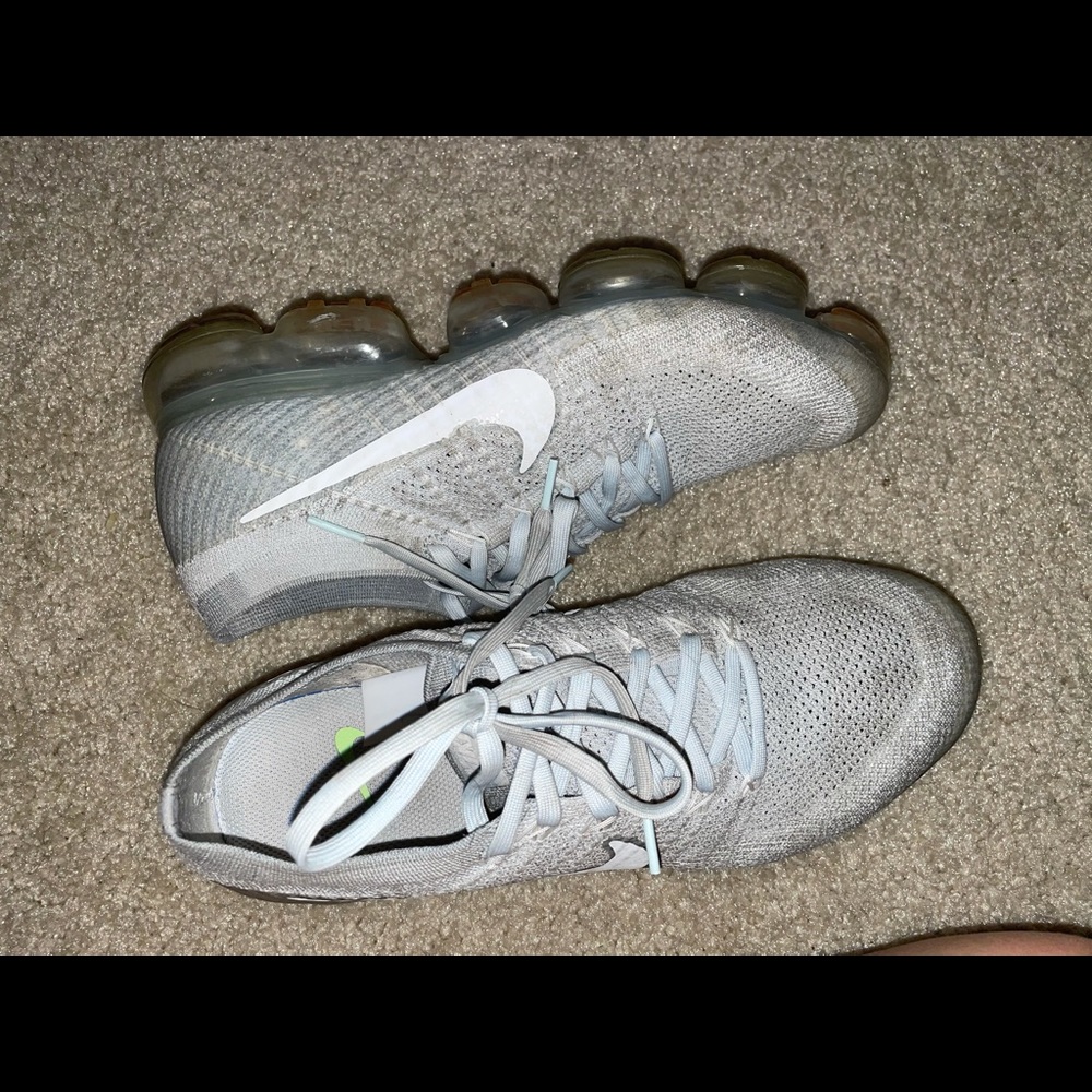 Nike men’s sneakers